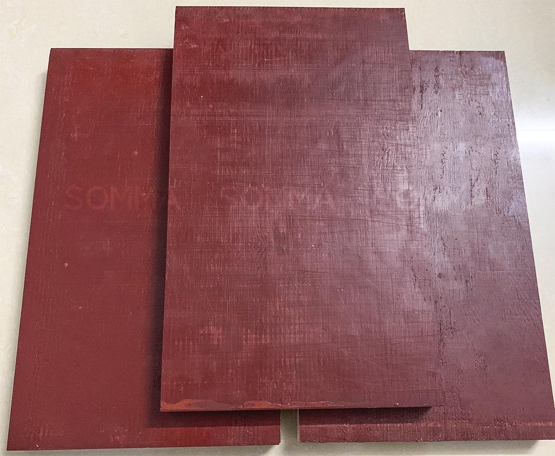 Waterproof plywood covered with red glue